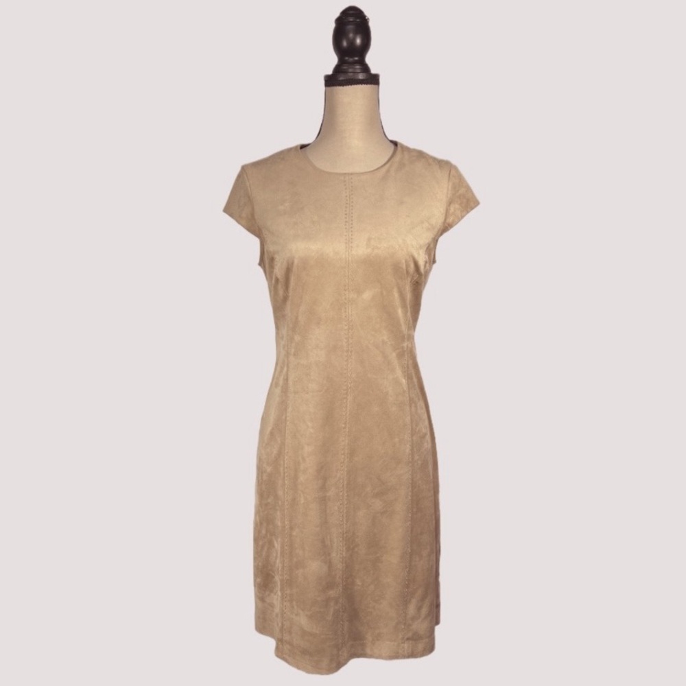 Katherine Barclay Montreal Elegant Beige Vegan Suede Cap Sleeve Dress size 8 - Picture 3 of 8